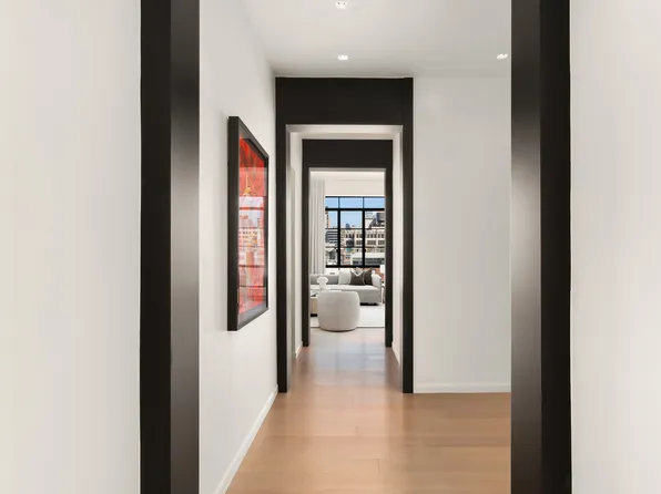 7 Hubert Street 10B image 2 of 31