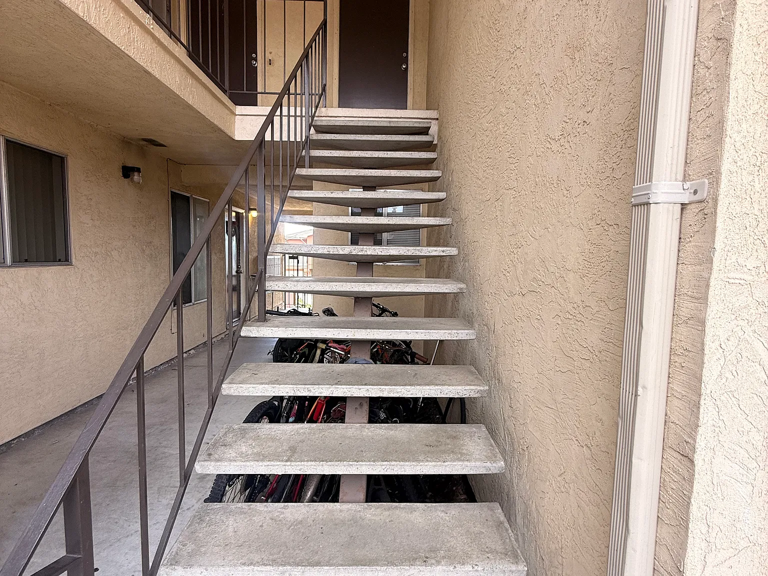 2 bed, 1400 sqft, $3,395 — Photo 2