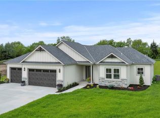 17835 169th St, Basehor, KS 66007