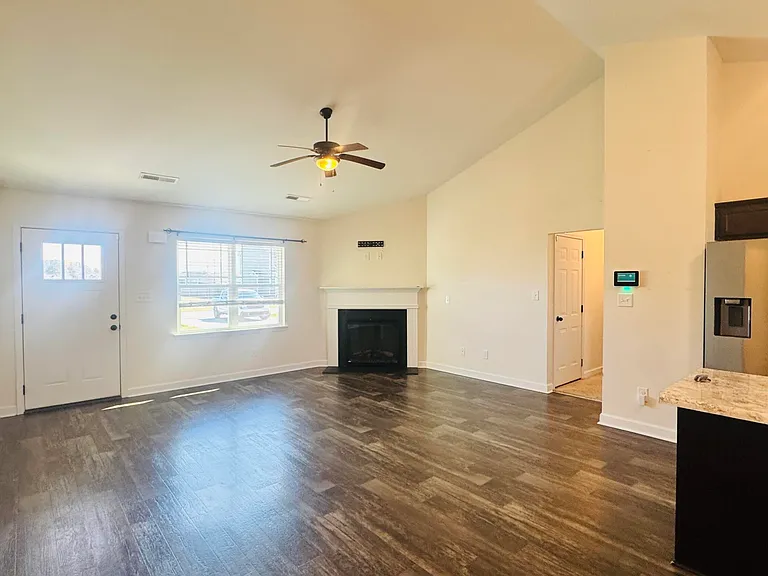 206 Trophy Ridge Dr — Photo 4