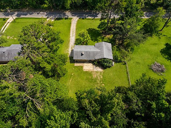3rd image of 51 County Road 107