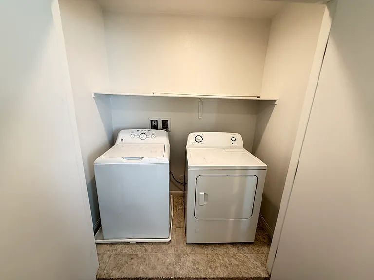 6070 Forest Archer Pl — Photo 21
