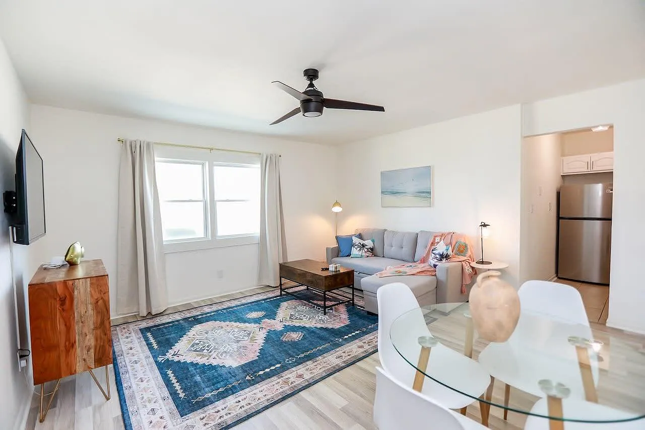 1 bed, 600 sqft, $1,350 — Photo 1