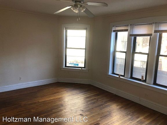 2nd image of 1469 W Carmen Ave #9457192