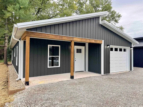 579 NW 3rd St, Linton, IN 47441