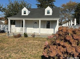 163 E Roosevelt Ave, Roosevelt, NY