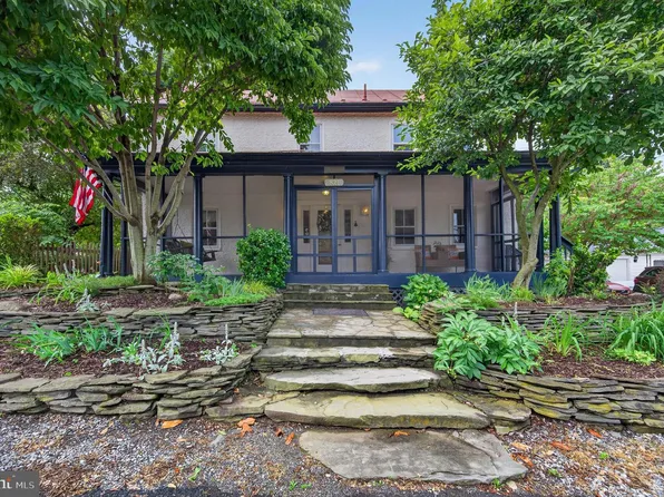 821 E Ridge St, Harpers Ferry, WV 25425
