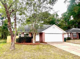 620 Desert Oak Dr, Pensacola, FL 32514