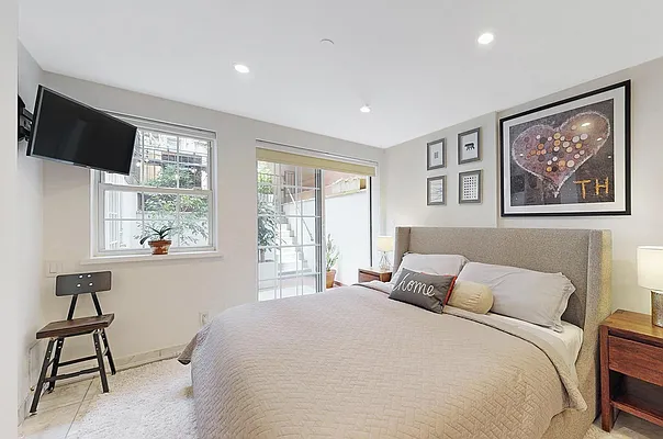 Sold by Purplebricks Inc | media 33