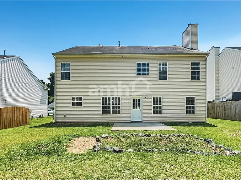 4134 Robinwood Dr — Photo 2