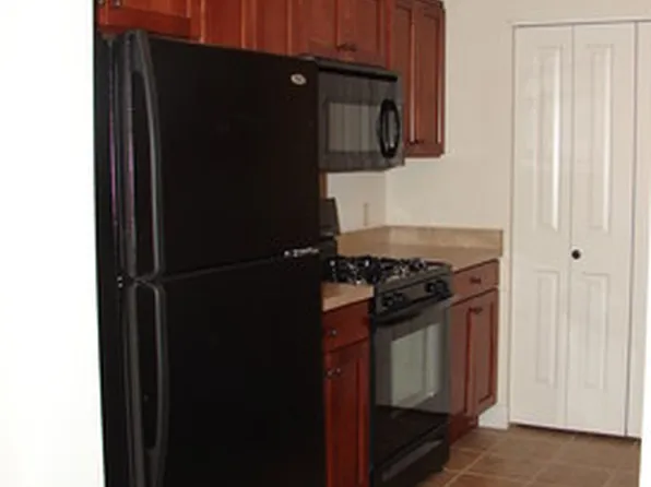 15295 W Library Ln, New Berlin, WI 53151