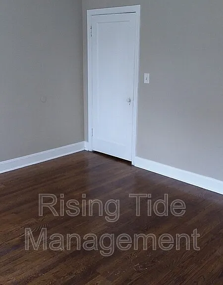229 Pinewood Ave — Photo 7