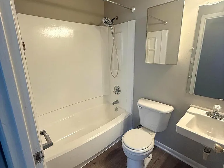 106 S Market St #7 — Photo 13