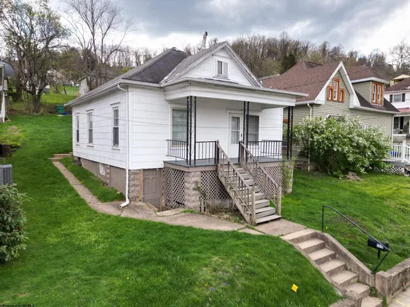 135 W Woodland Ave, Clarksburg, WV 26301