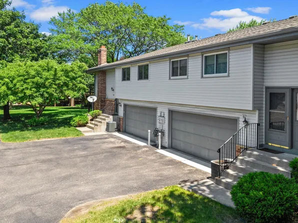 604 Portland Pl, Burnsville, MN 55337
