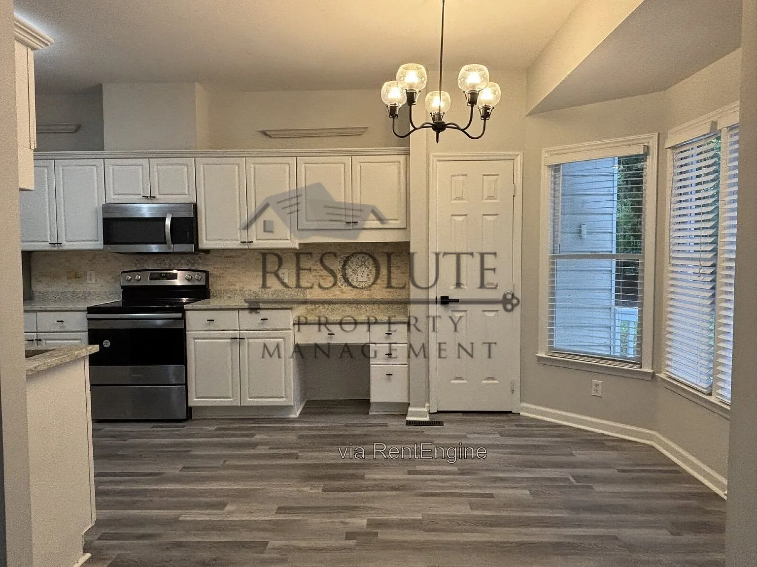 3 bed, 2.0 bath, 1610 sqft, $2,595 — Photo 4