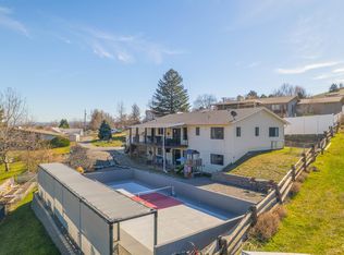940 Coulter Ln, Clarkston, WA 99403