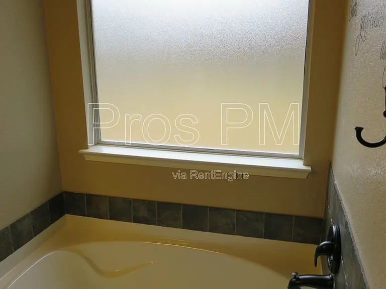 3717 Beatriz Dr — Photo 9
