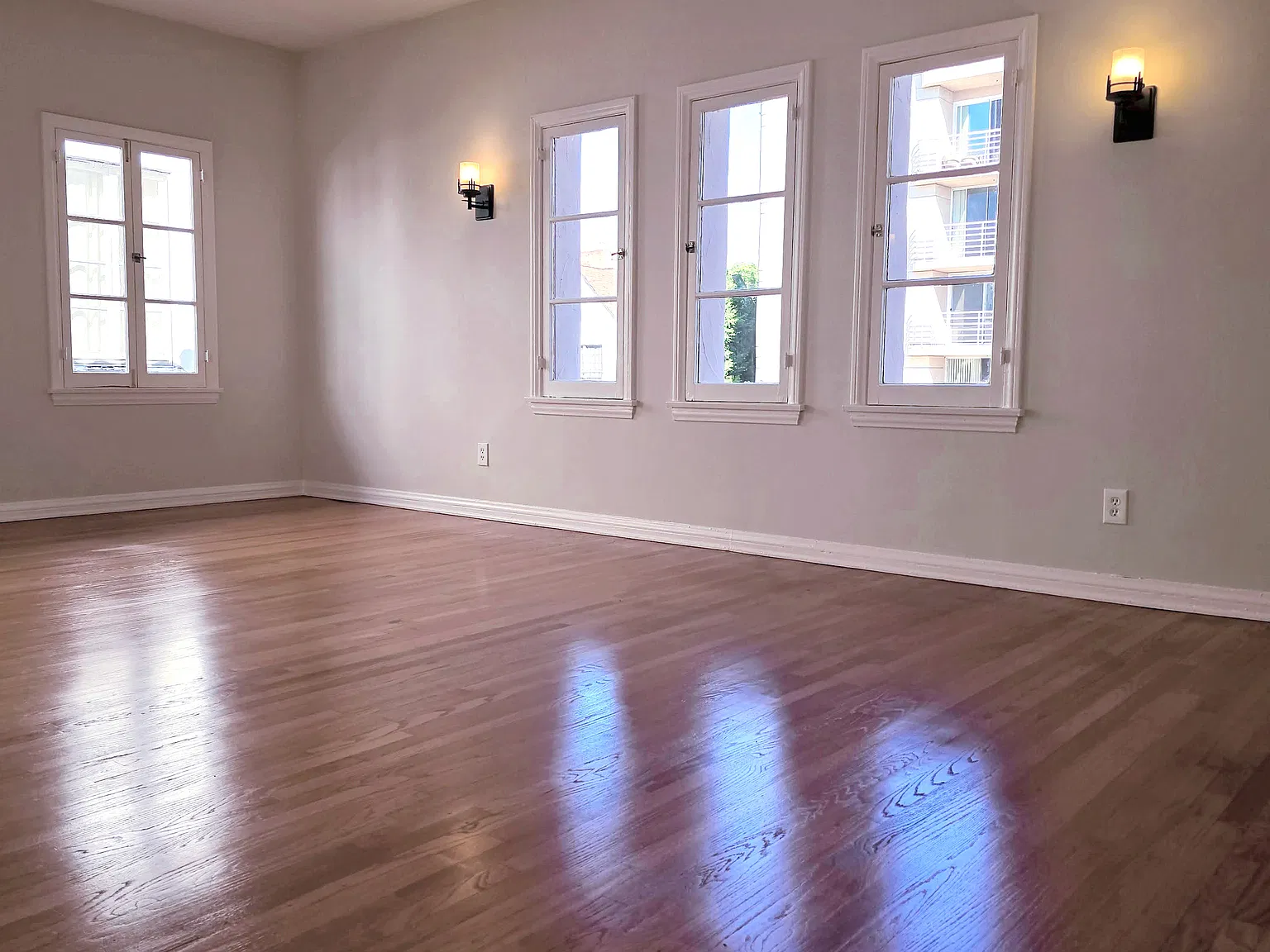 1 bed, $2,795 — Photo 2
