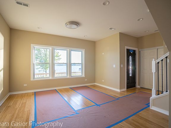 3rd image of 25142 W Lake Shore Dr