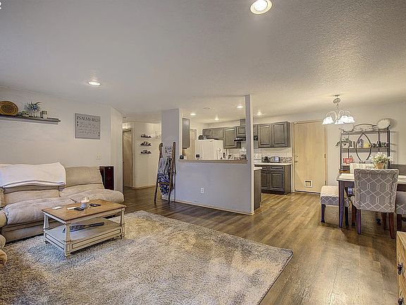 5th image of 4607 NE 128th Ave