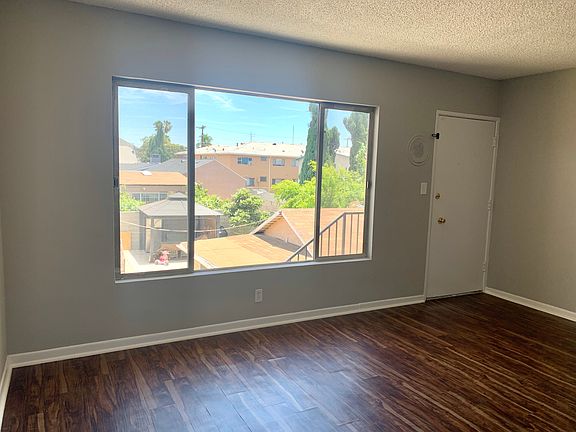 4th image of 5326 La Mirada Ave #Bc1c7ec22