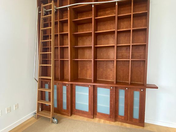 5th image of 30 Monument Sq APT 404