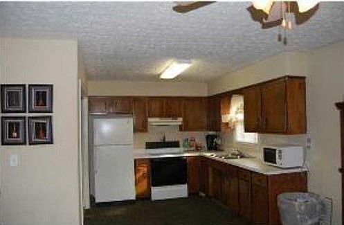 4th image of 273 Circle Dr