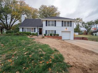 145 Overhill Rd, Salina, KS 67401