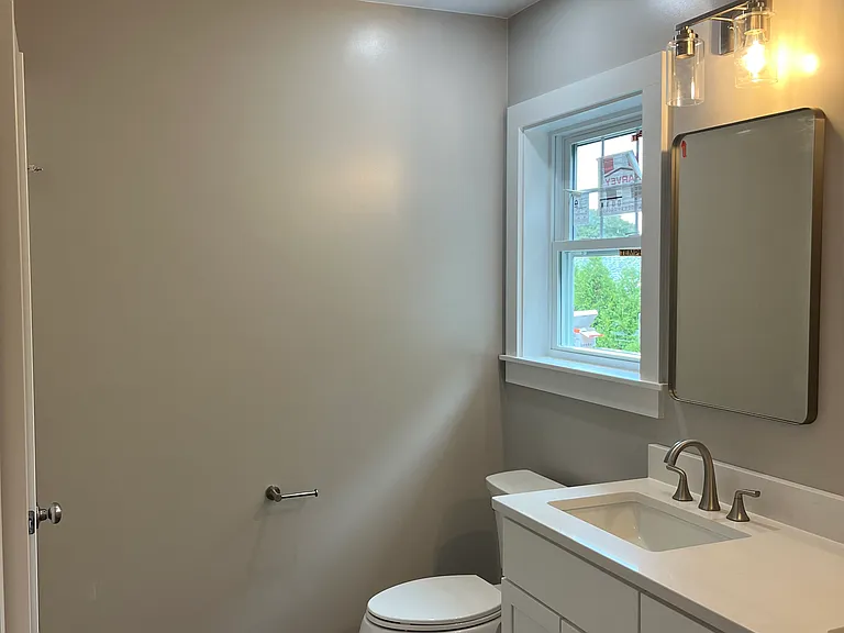 12 Lawton St #A — Photo 9