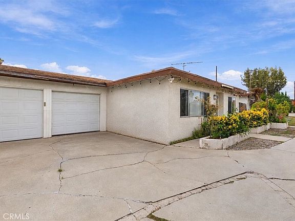 4th image of 25152 Ebony Ln