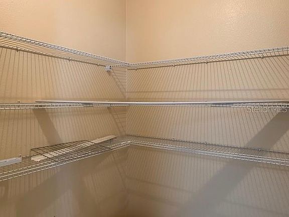 5th image of 16708 Broadford Ln