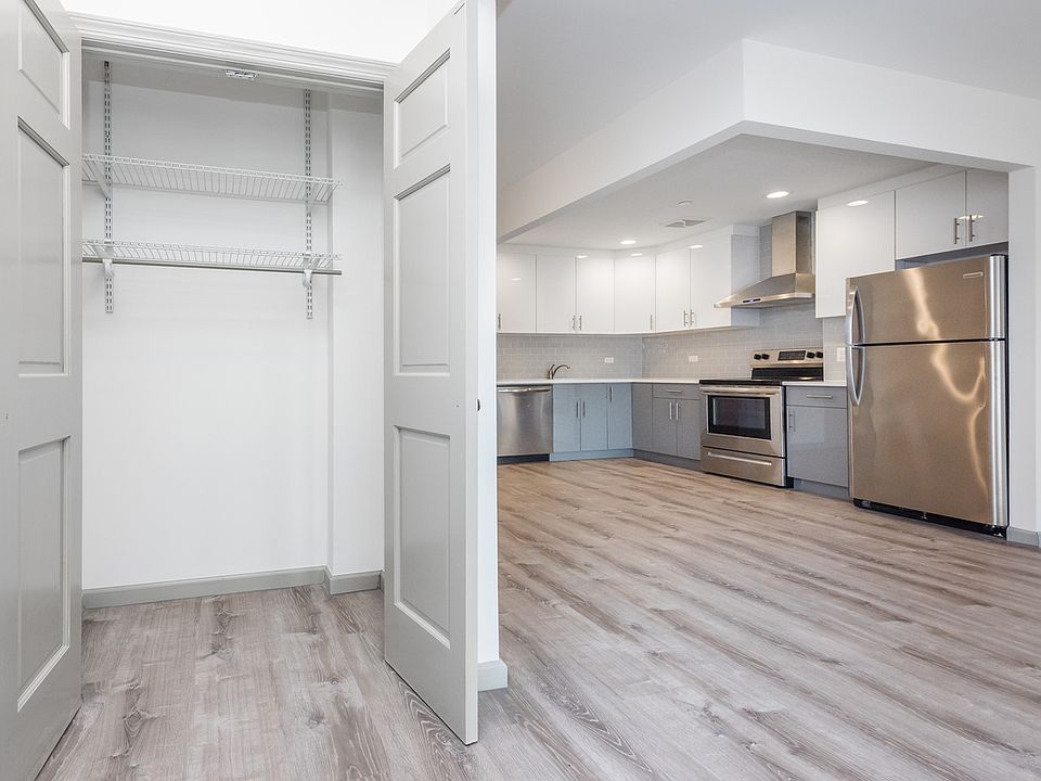 1st image of 14-45 31st Ave #5BA