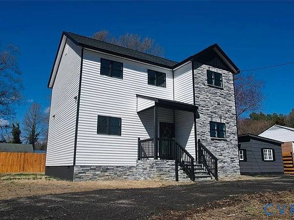 2nd image of 1952 Powell Rd