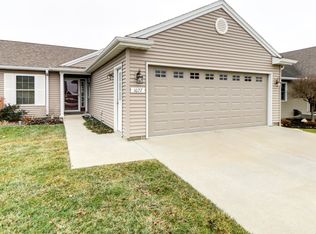 1027 Redbird Ln, Arthur, IL 61911
