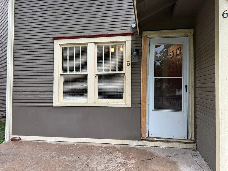 1710 E Victor St #5 — Photo 10