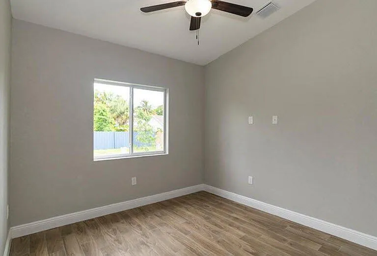 1140 NW 1st Ave — Photo 10