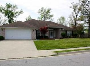 800 E Sandlewood Dr, Rogers, AR 72758