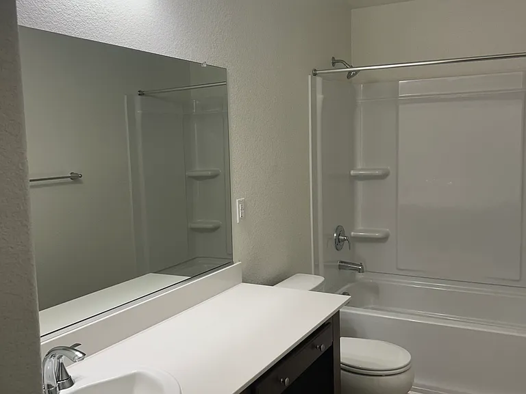 639 Rosedale Way — Photo 8