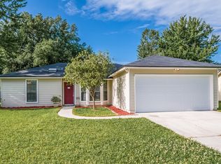 2431 Burns Dr, Middleburg, FL 32068