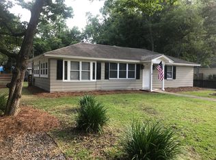 1979 Frampton Ave, Charleston, SC 29412