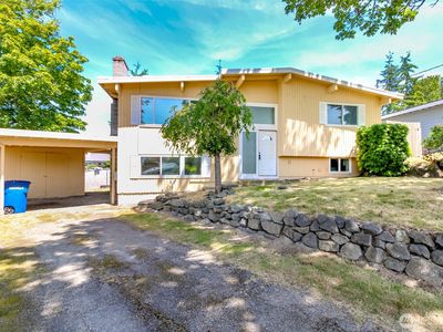 24700 21st Ave S, Des Moines, WA, 98198