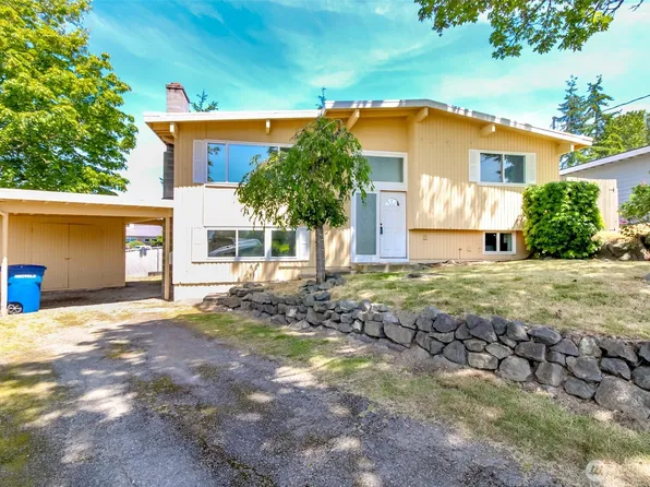 24700 21st Ave S, Des Moines, WA 98189