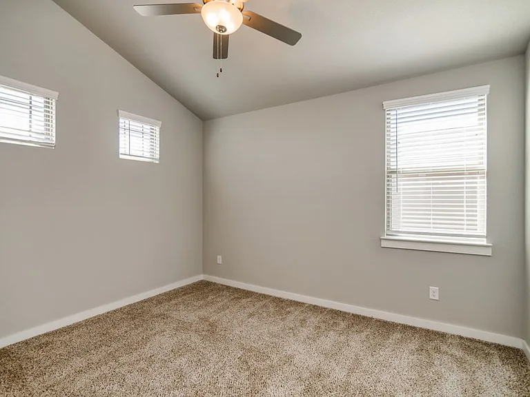 711 Harvest Moon Dr — Photo 11