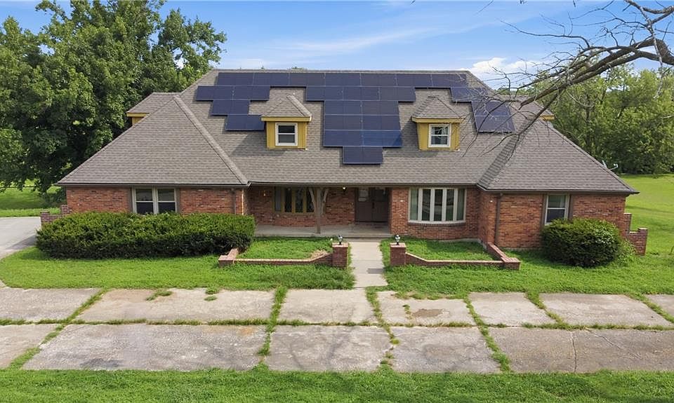 1st image of 5423 Phelps Rd