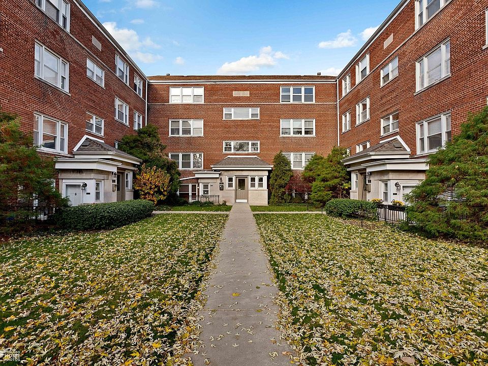 1st image of 2918 W Berwyn Ave #1