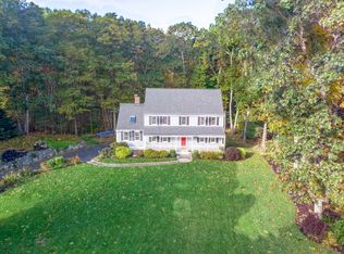 6 Carriage Ln, Georgetown, MA 01833
