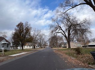 1311 S 10th St, Pekin, IL 61554