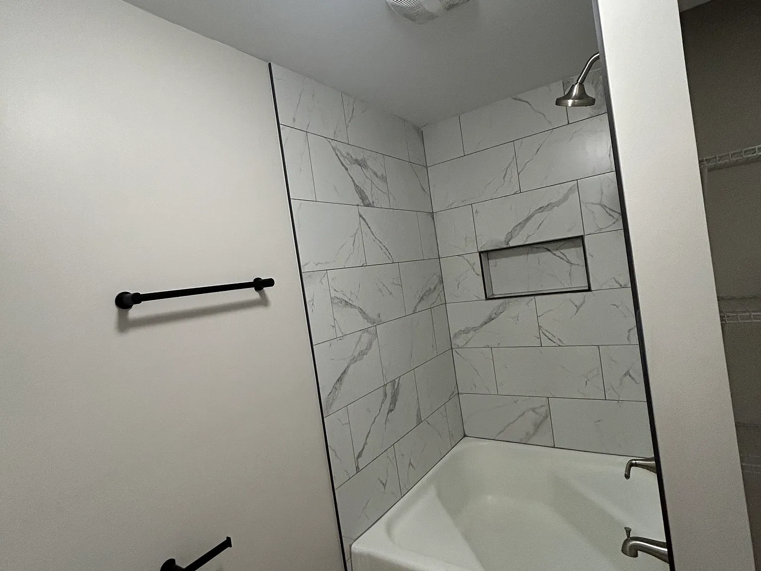 3 bed, 1.5 bath, 1600 sqft, $1,750 — Photo 4