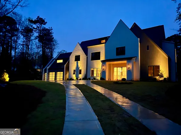 372 Chattahoochee St, Roswell, GA 30075